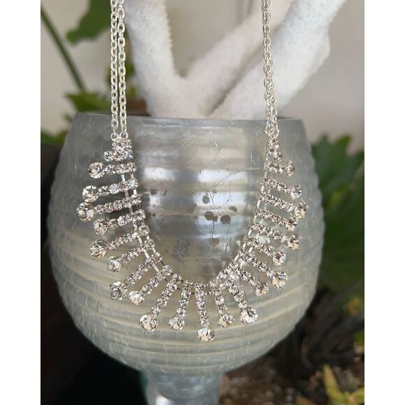 Swarovski Jewelry - Silver Princess Neckless made with Swarovski Crystals